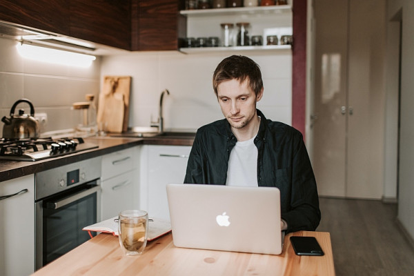 Home office benefit nebo trest2